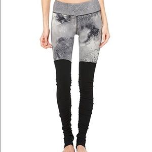 Alo Goddess Legging Medium, Light Smoke